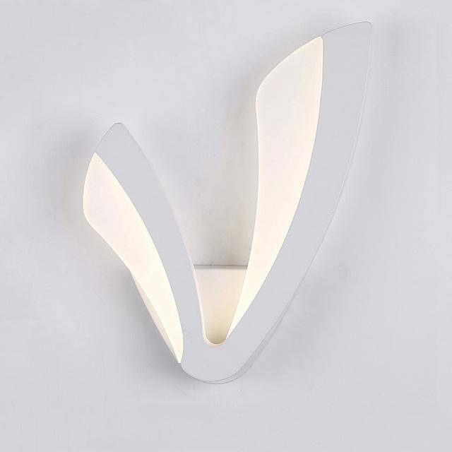 Applique murale design LED en forme de V blanc - vue 2 sur 3