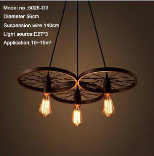 Suspension antique et rustique en forme de roue avec lampes apparantes - vue 4 sur 5