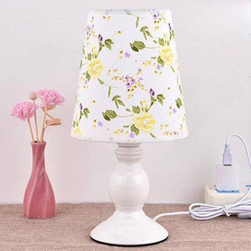 Lampe de chevet blanche avec abat-jour en tissu avec papillon et fleurs - vue 8 sur 8