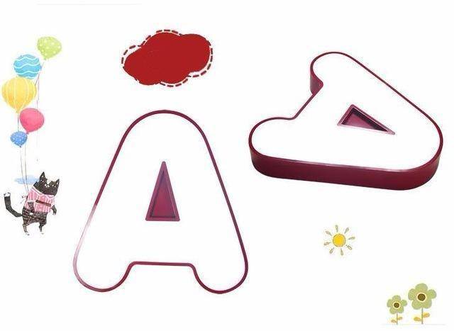 Plafonnier enfant LED en forme de lettres de l'alphabet - vue 3 sur 6