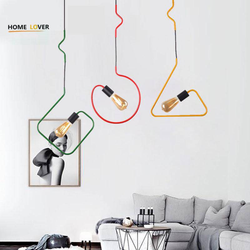 Suspensions design LED en forme géométriques de couleurs - vue 3 sur 9