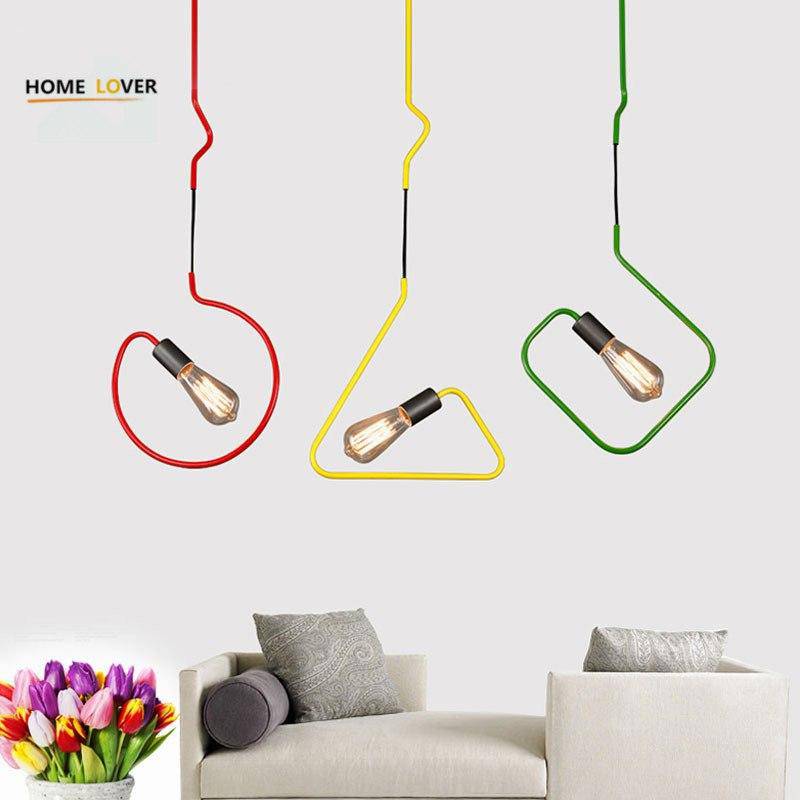 Suspensions design LED en forme géométriques de couleurs - vue 2 sur 9