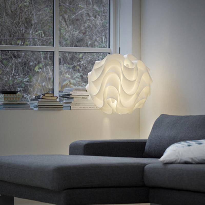 Suspension design ondulé blanc - vue 3 sur 3