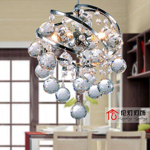 Suspension design moderne en cristal et boules - vue 3 sur 5