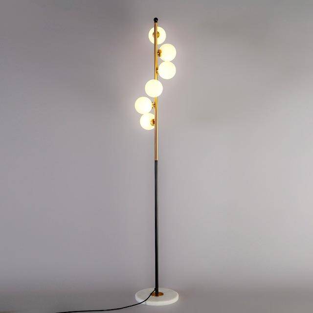 Lampadaire design moderne LED doré à boule en verre - vue 3 sur 3