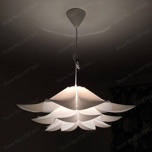 Suspension design en pétales de fleur blanche moderne - vue 7 sur 6