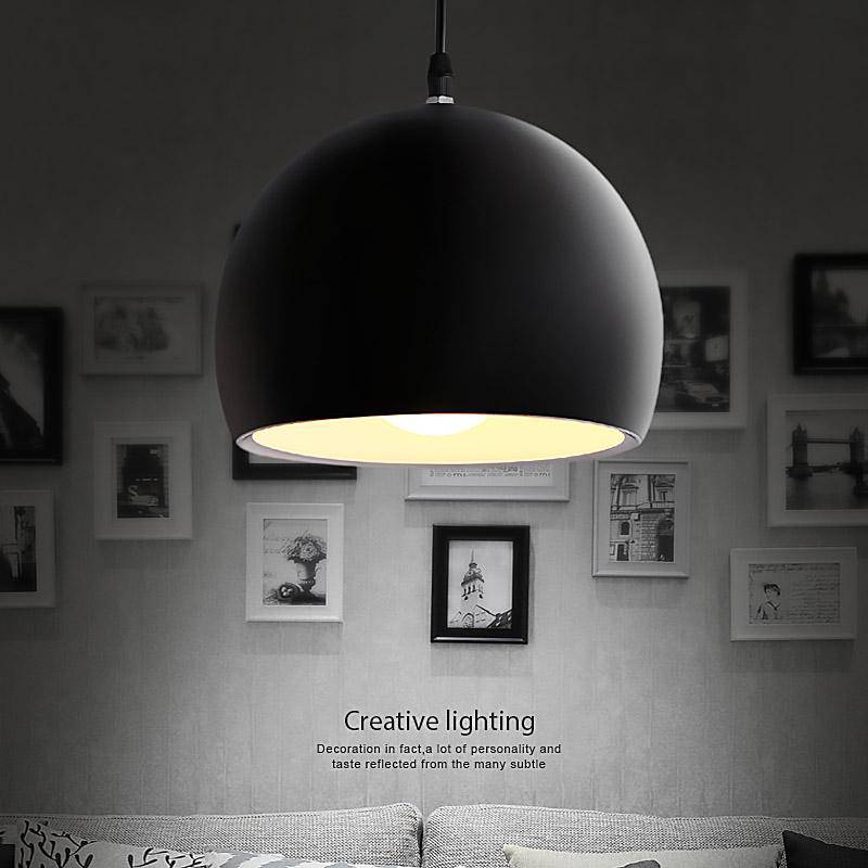 Suspension design nordique à LED boule ouverte noire - vue 2 sur 4