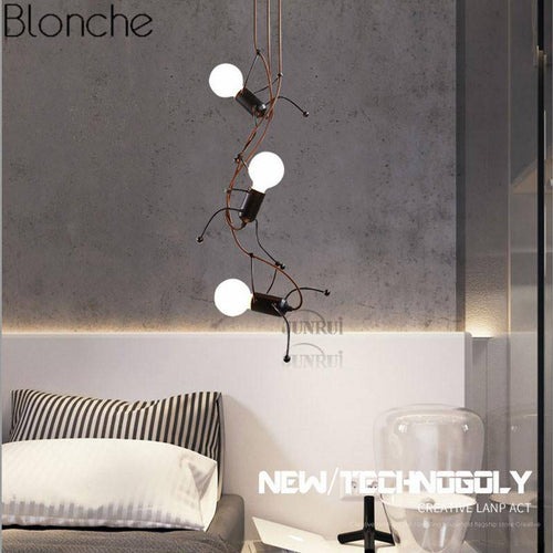 Suspension en forme de bonhomme noir - vue 3 sur 6