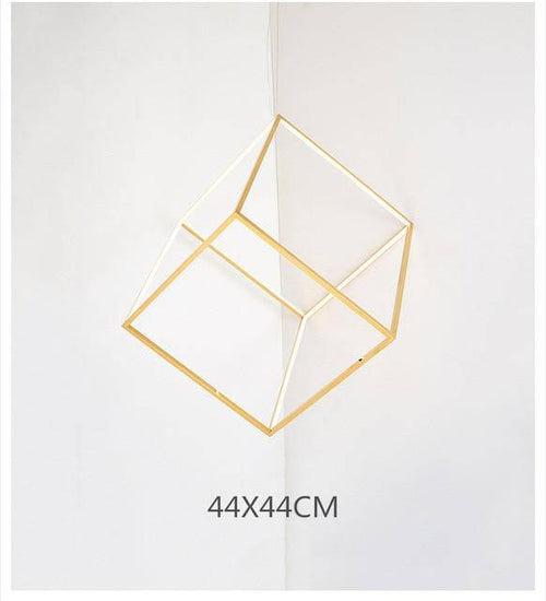 Suspension design à LED en forme de branches de cube dorée - vue 5 sur 9