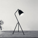 Lampe de bureau design à trois pieds Trigeminal