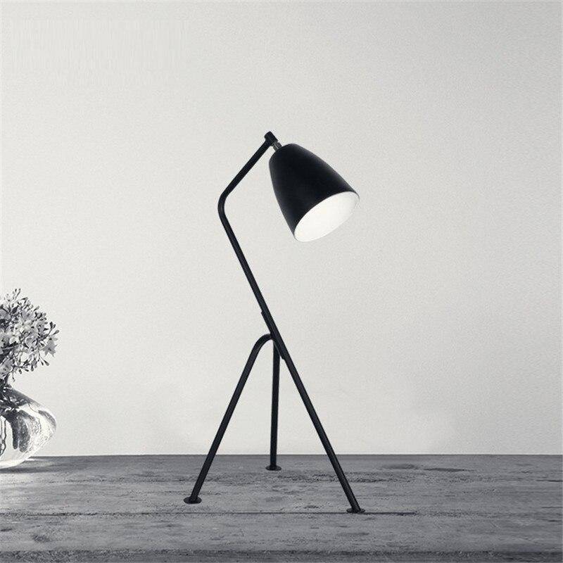 Lampe de bureau design à trois pieds Trigeminal - vue 7 sur 9