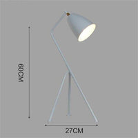 Lampe de bureau design à trois pieds Trigeminal
