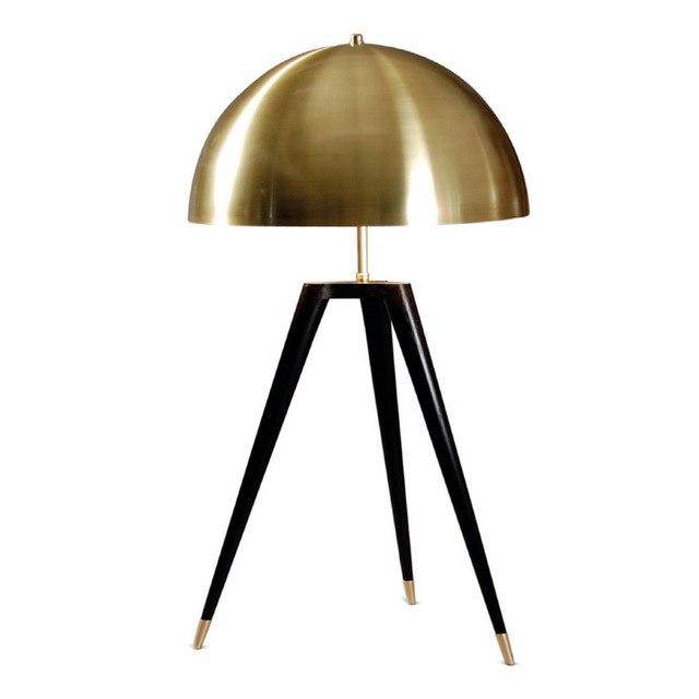 Lampadaire design triple pied et abat-jour sphérique en métal doré Luxe - vue 5 sur 8