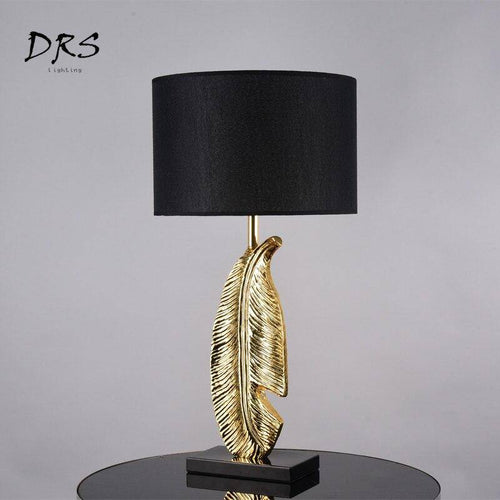 Lampe à poser design LED avec plume d'or et abat-jour arrondi Luxury - vue 3 sur 4