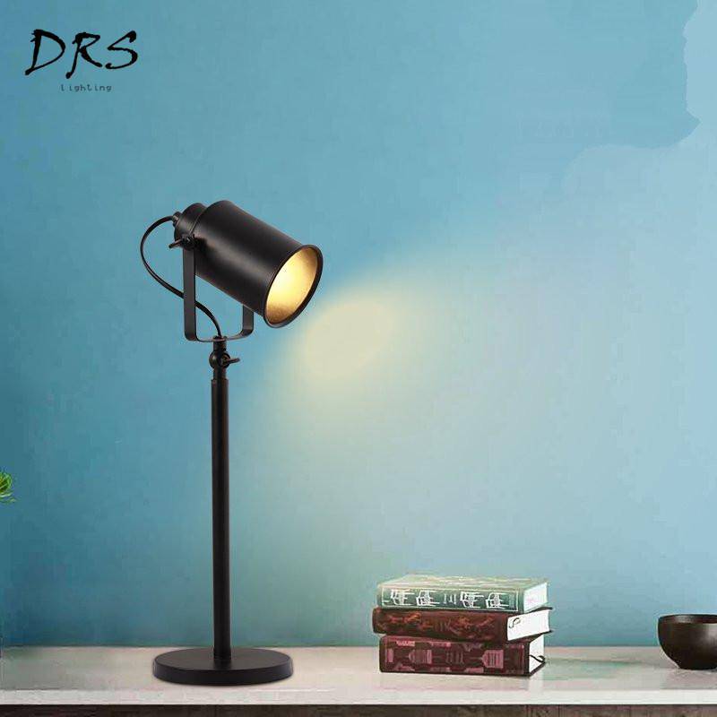 Lampe de bureau à LED spot ajustable sur pied noir - vue 4 sur 6