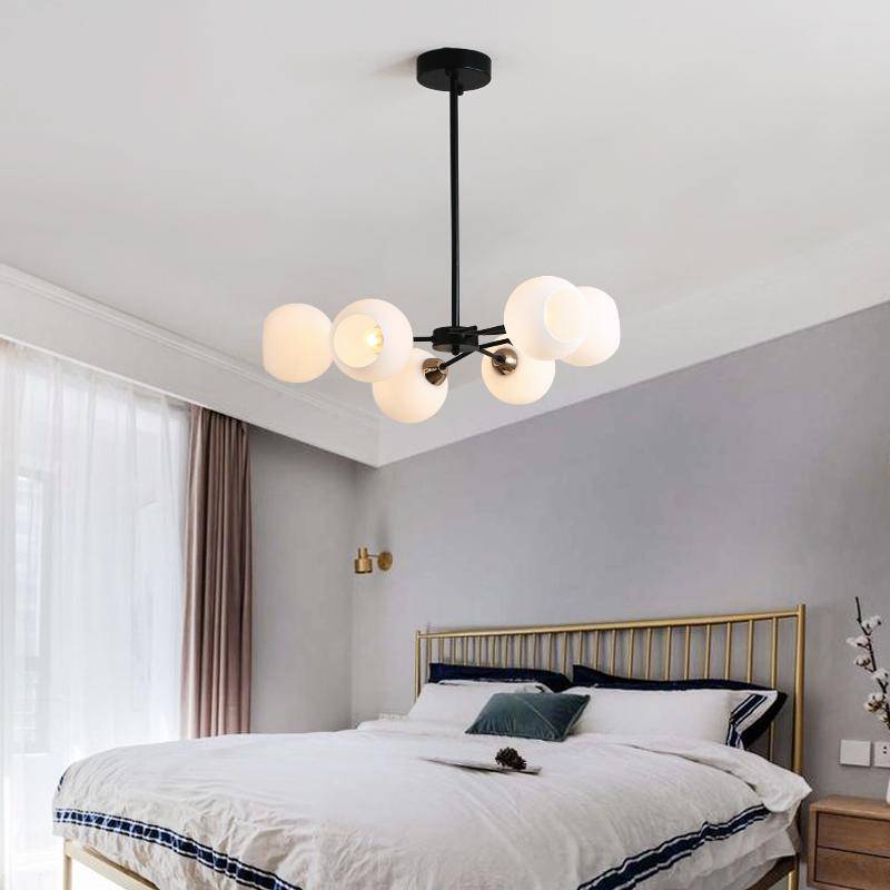 Lustre industriel avec plusieurs boules de verre Foyer - vue 3 sur 10