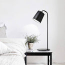 Lampe de bureau moderne à LED avec abat-jour en métal coloré Study