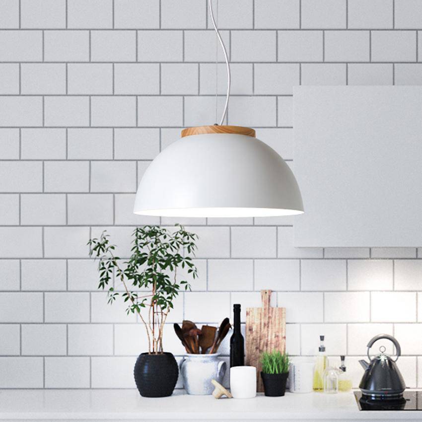 Suspension demi boule blanche en métal et base en bois - vue 4 sur 7