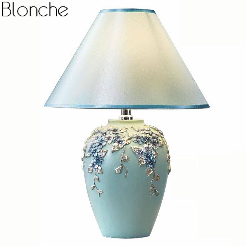 Lampe de chevet à poser avec abat-jour et base fleuri colorée - vue 3 sur 12
