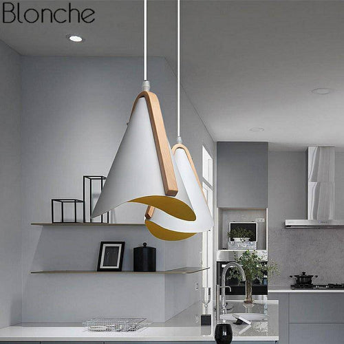 Suspension design en métal blanc et bois Nordic - vue 6 sur 7