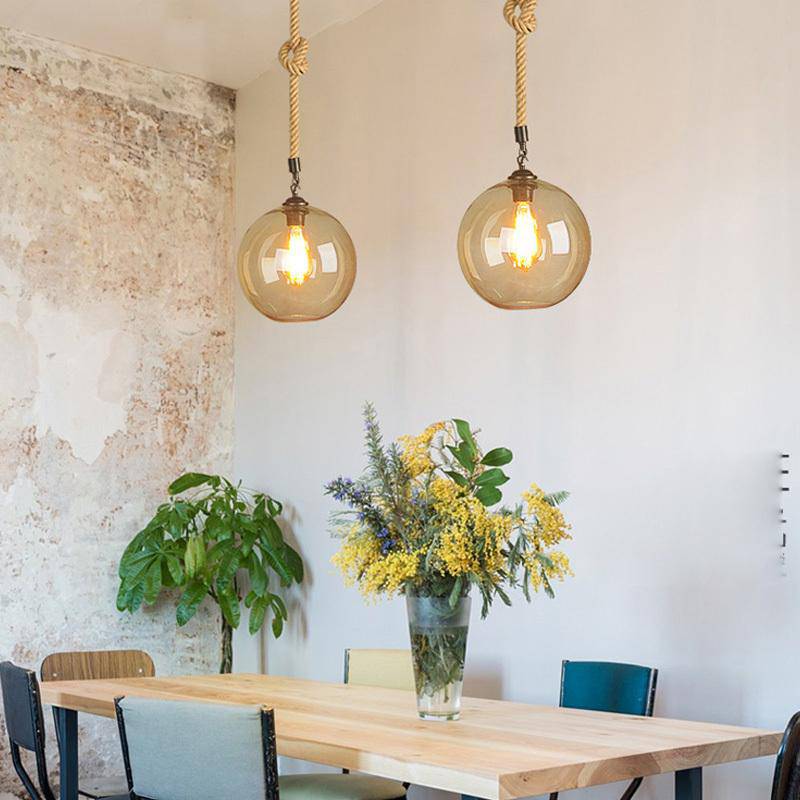 Suspension design boule en verre ambré sur corde Decor - vue 4 sur 4
