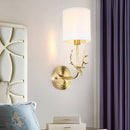 Applique murale design LED en métal style cerf doré