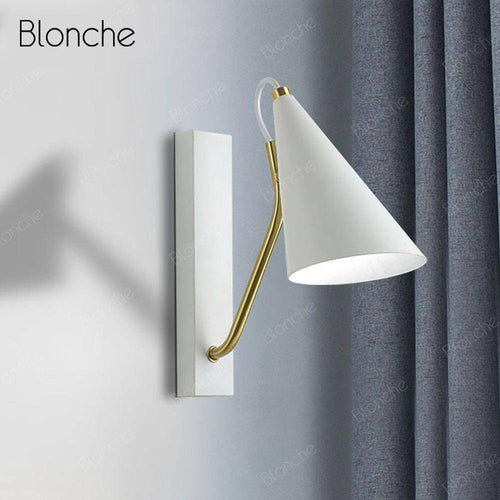 Applique murale design LED avec abat-jour arrondi et tige dorée Creative - vue 3 sur 5