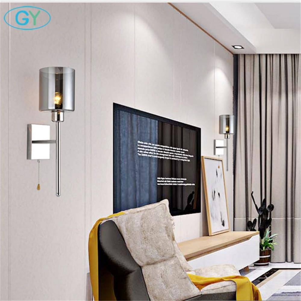 Applique murale design chromée à LED et abat-jour cylindrique en verre - vue 2 sur 4