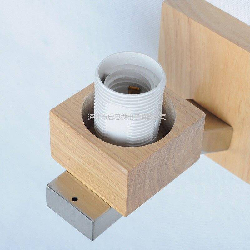 Applique murale en bois et abat-jour pyramide en verre - vue 5 sur 6