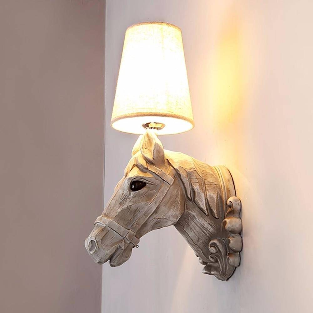 Applique murale en forme de tête de cheval et abat-jour - vue 3 sur 5
