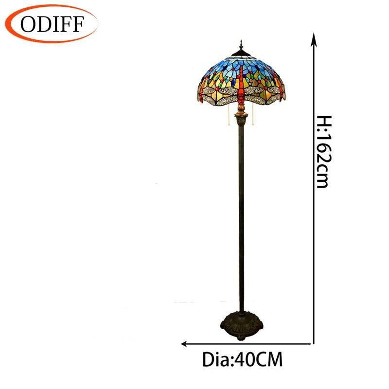 Lampadaire tiffany avec abat-jour en verre vitrail multicolore - vue 4 sur 4