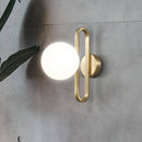 Applique murale design à LED avec anneau doré et boule en verre Sconce