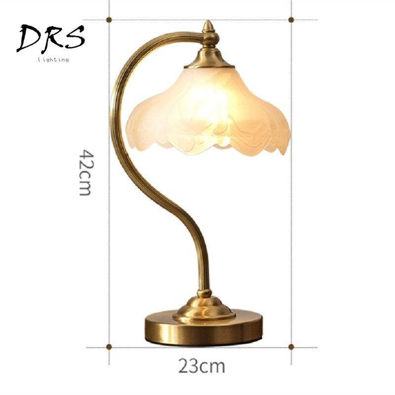 Lampe à poser doré avec abat-jour en verre Copper - vue 4 sur 6