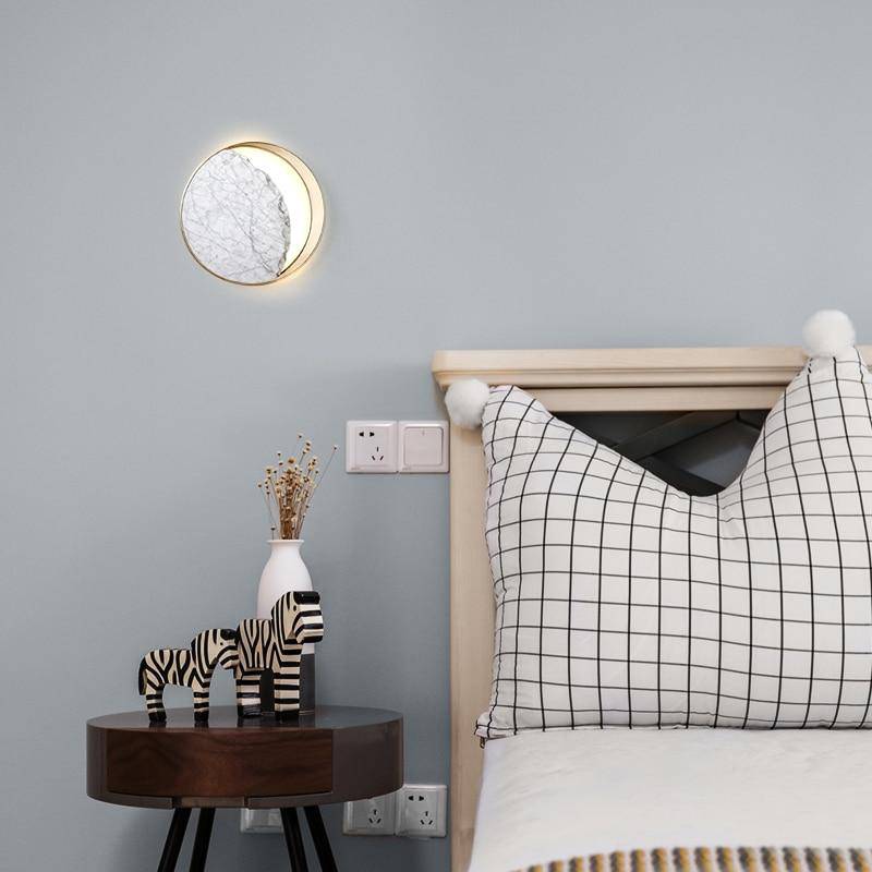 Applique murale design LED style marbre et rond doré - vue 3 sur 7